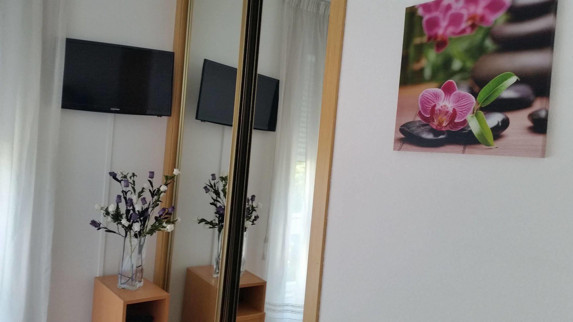 Hostal Lucus Lugo Dış mekan fotoğraf
